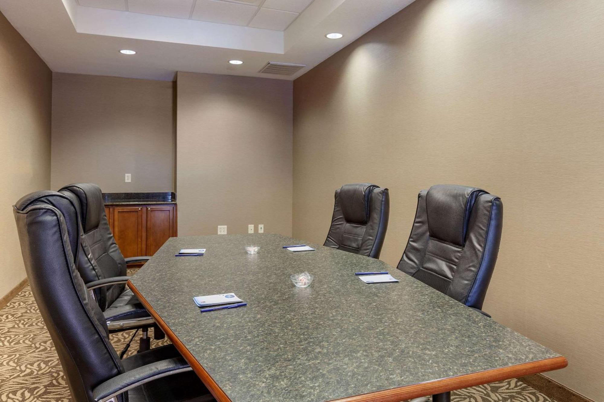 Comfort Suites Glendale - State Farm Stadium Area Extérieur photo