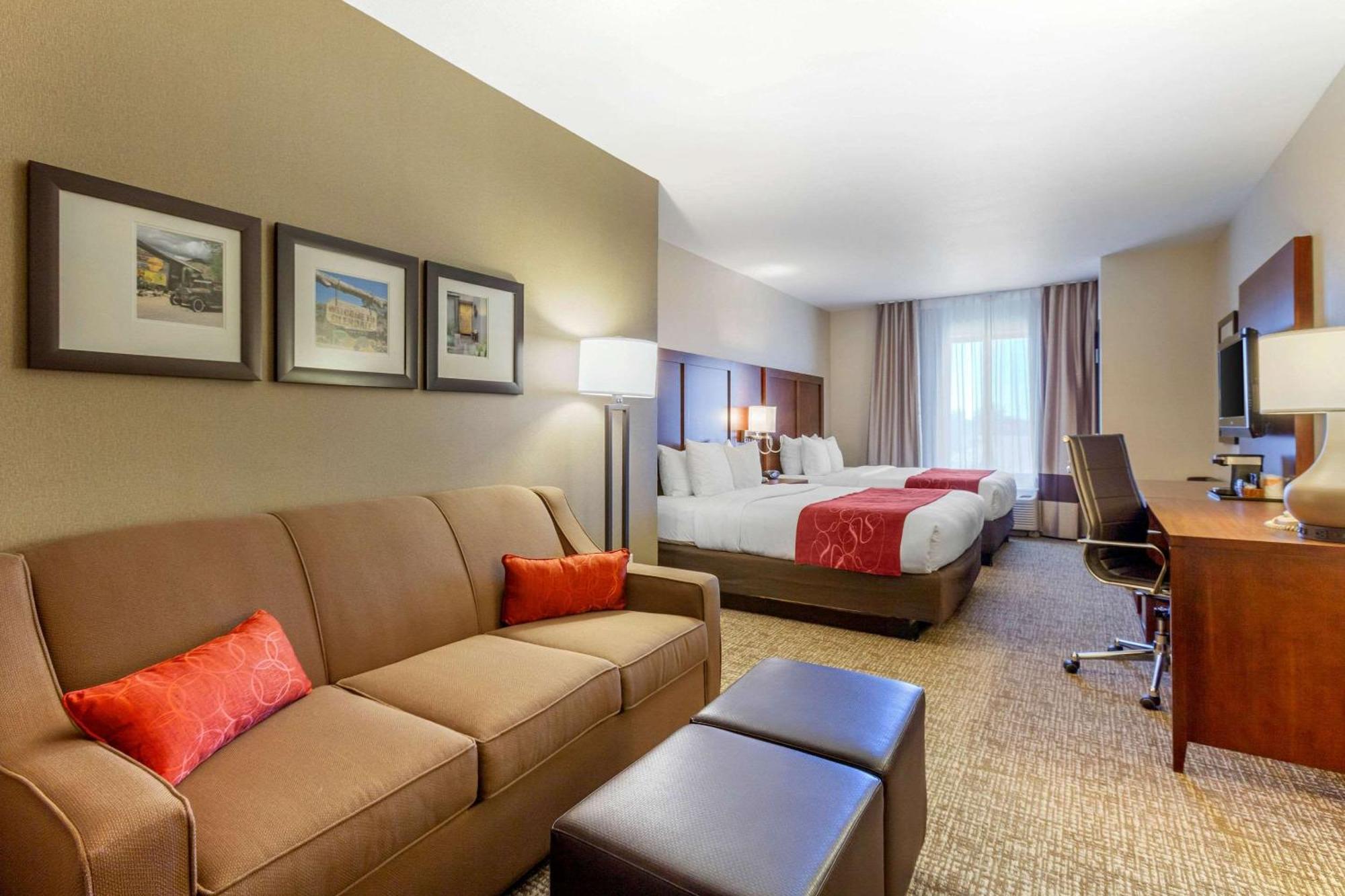 Comfort Suites Glendale - State Farm Stadium Area Extérieur photo